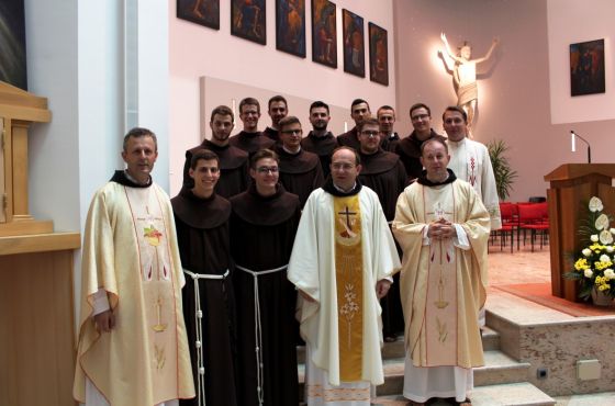 POLAGANJE PRVIH ZAVJETA 