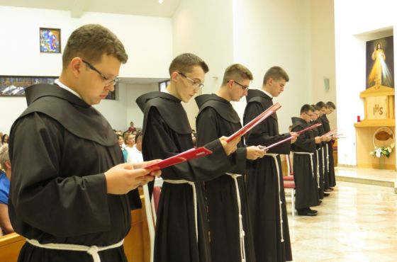 POLAGANJE PRVIH PRIVREMENIH ZAVJETA