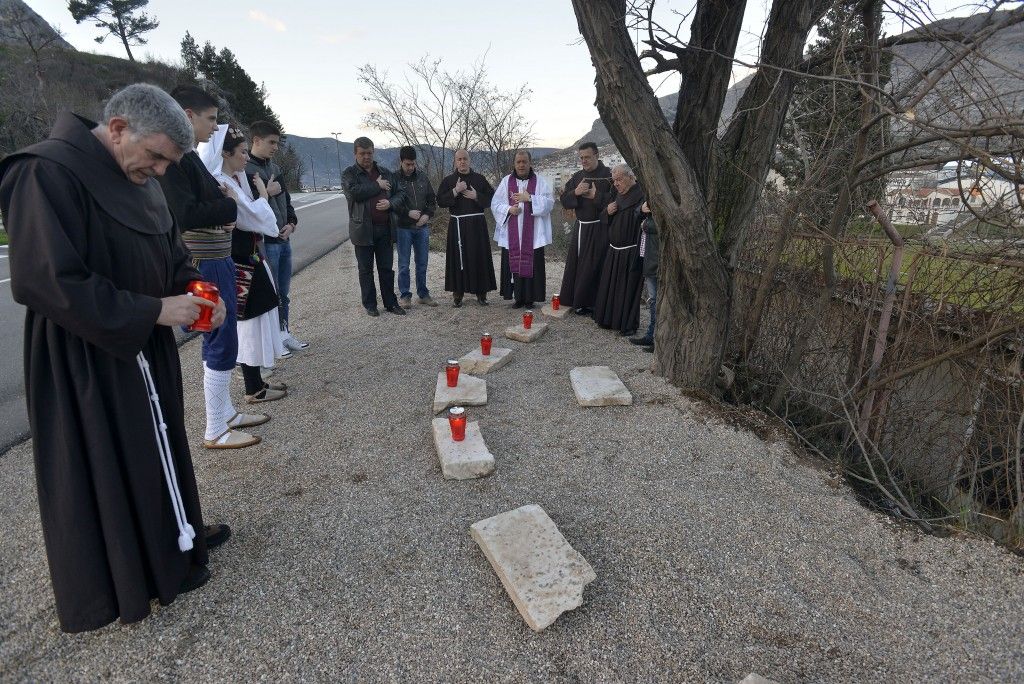 SVETA MISA ZA POBIJENE FRATRE I PUK U MOSTARU 14. 2. 2014.
