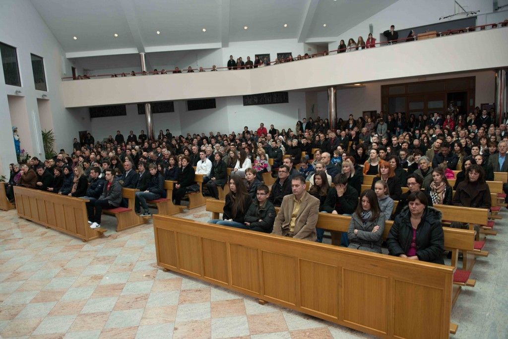 SVETA MISA ZA POBIJENE FRATRE I PUK