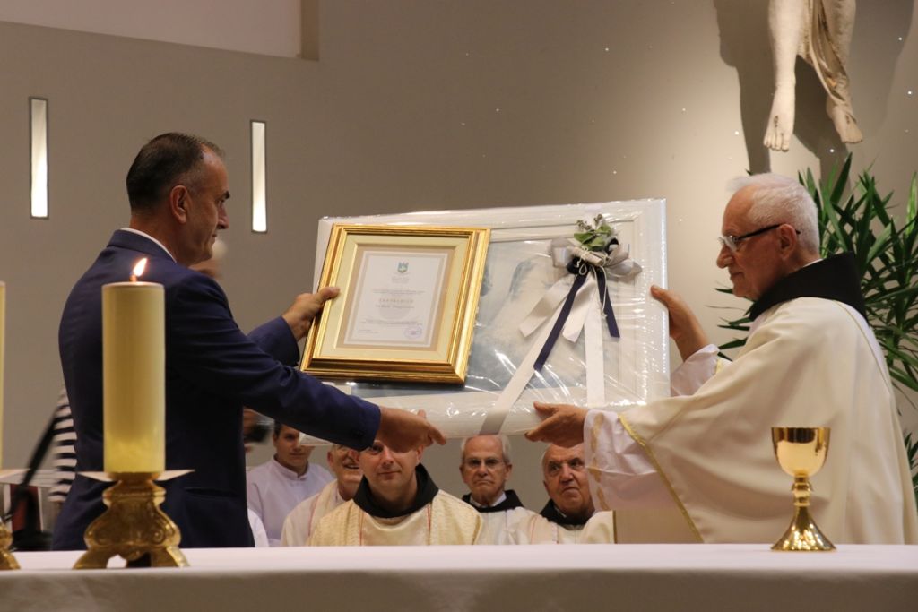 DIJAMANTNI I ZLATNI JUBILEJ