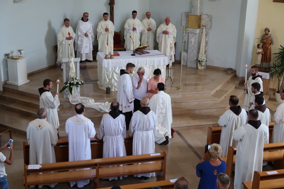 MLADA MISA FRA ALENA PAJIĆA