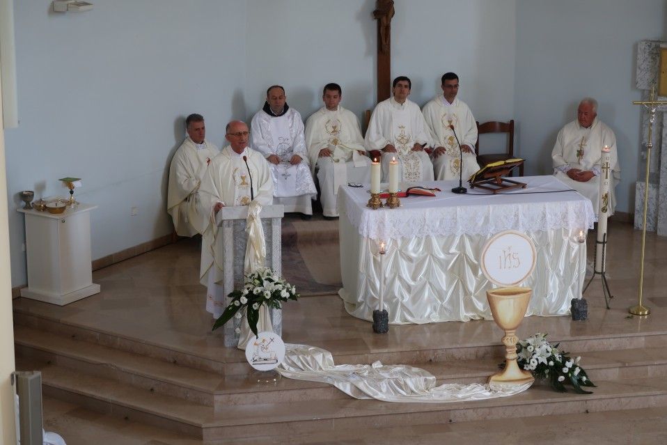 MLADA MISA FRA ALENA PAJIĆA