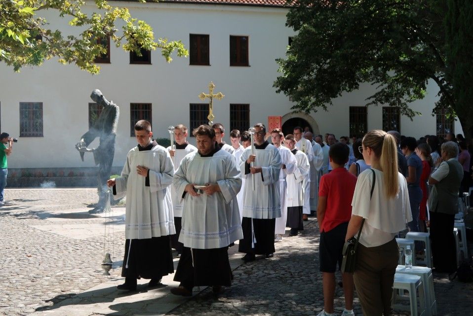 MLADA MISA FRA ZVONIMIRA PAVIČIĆA