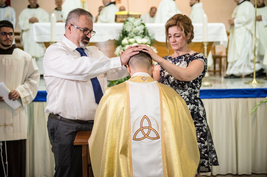 MLADA MISA FRA ROBERTA KAVELJA