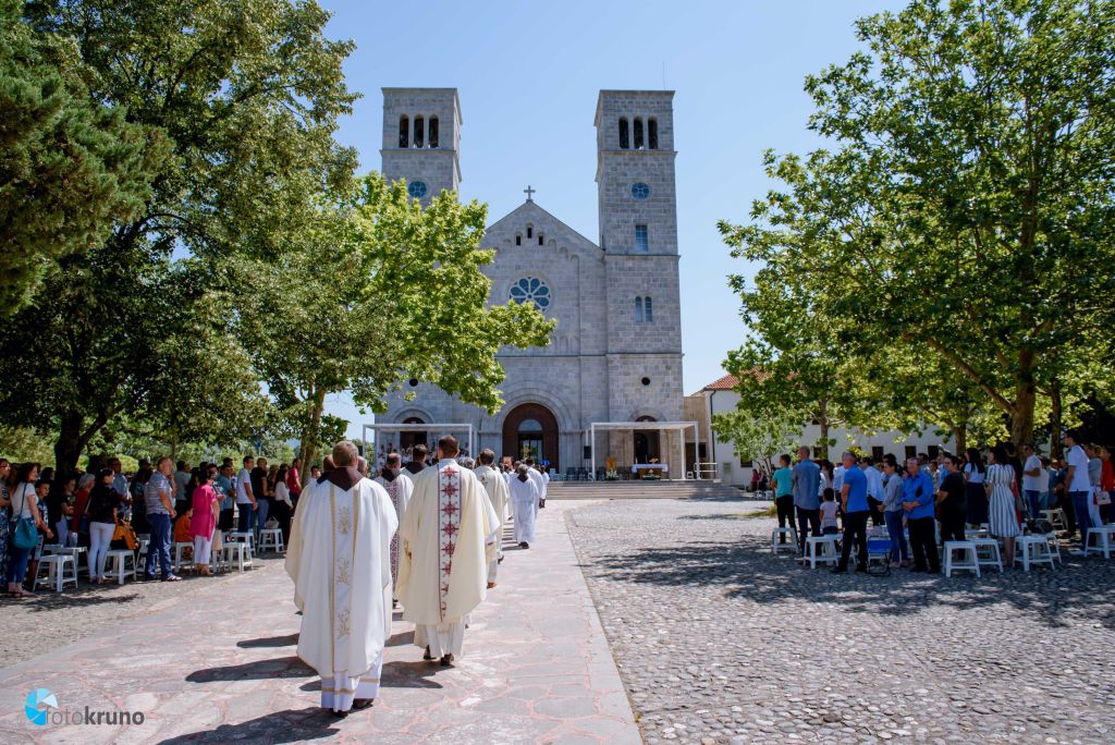 MLADA MISA FRA JOZE HRKAĆA