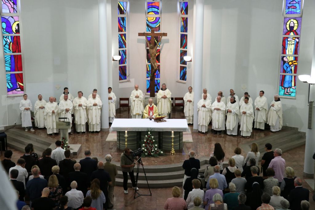 ZLATNA MISA FRA ZORANA SENJAKA