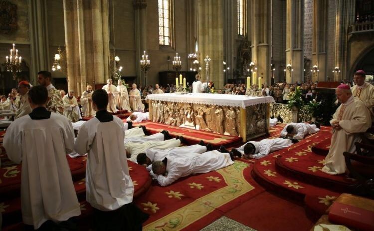 ĐAKONSKO REĐENJE U ZAGREBU