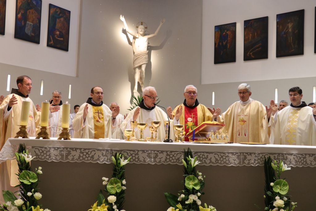 DIJAMANTNI I ZLATNI JUBILEJ