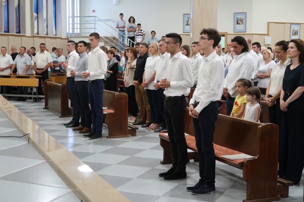 OBLAČENJE FRANJEVAČKOGA HABITA