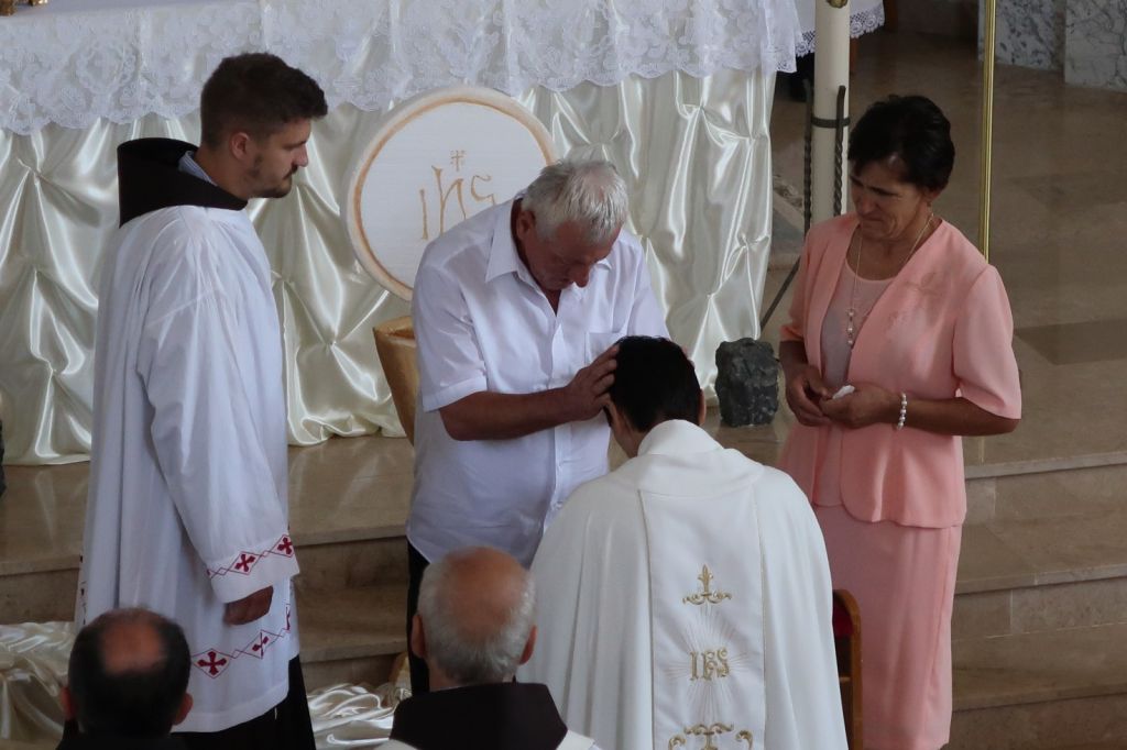 MLADA MISA FRA ALENA PAJIĆA