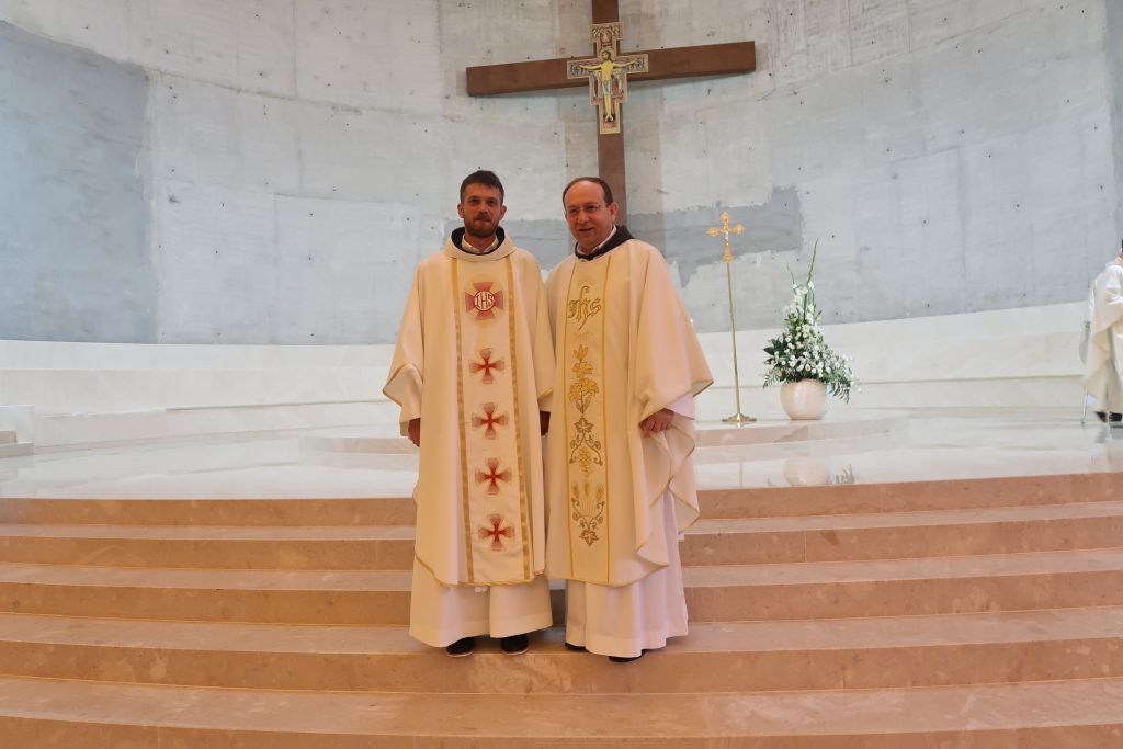 MLADA MISA FRA ROBERTA PEJIČIĆA