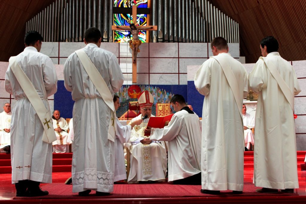 Prezbitersko ređenje