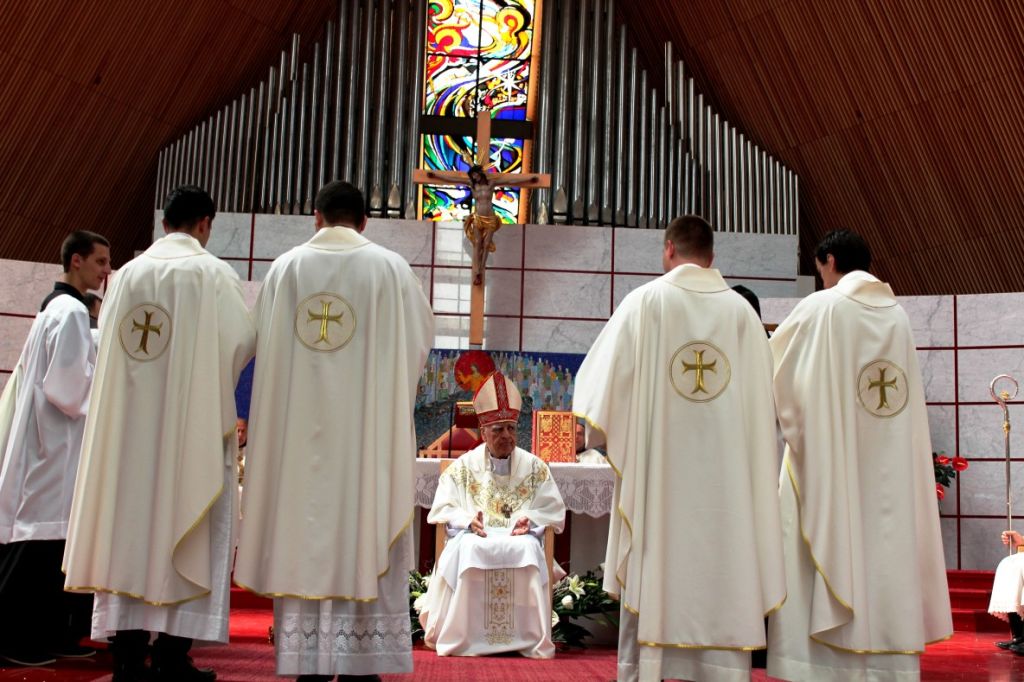 Prezbitersko ređenje