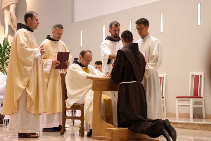 PRVI PRIVREMENI ZAVJETI NAŠE BRAĆE