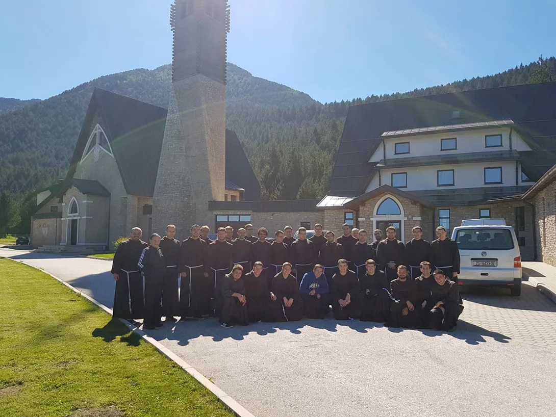 DUHOVNA OBNOVA BOGOSLOVA