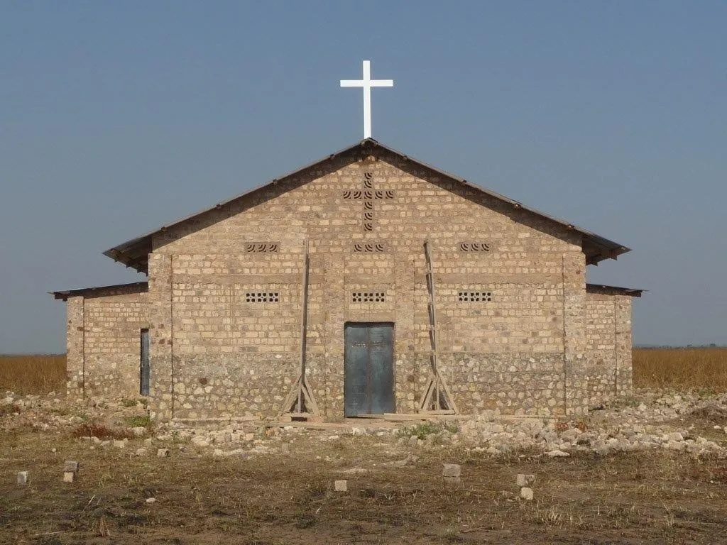 HTJELI JEDNU, A SAGRADILI DVIJE CRKVE U AFRICI