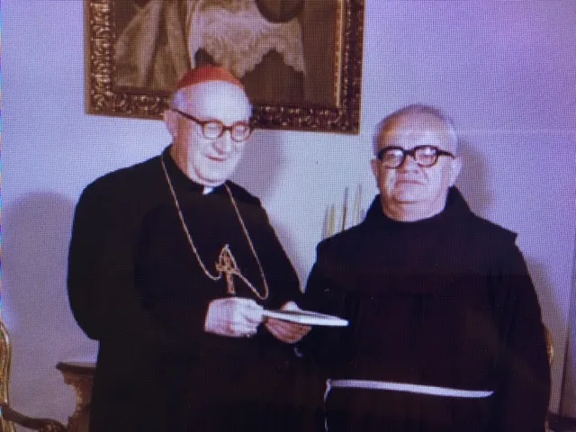 fra Bazilije i kardinal Šeper